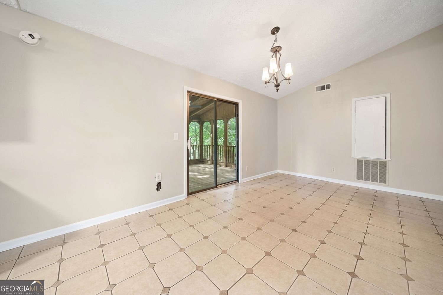 162 Riverchase Drive Woodstock - 10