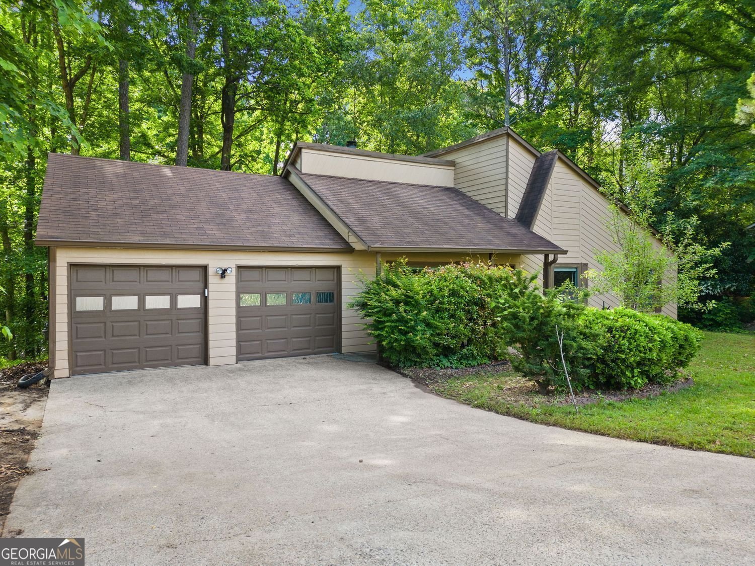 162 Riverchase Drive Woodstock - 2