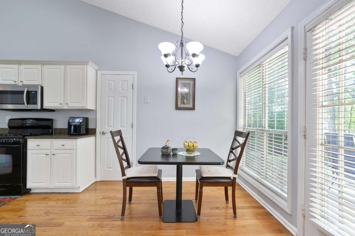 174 Saint Georges Court Suwanee - 12