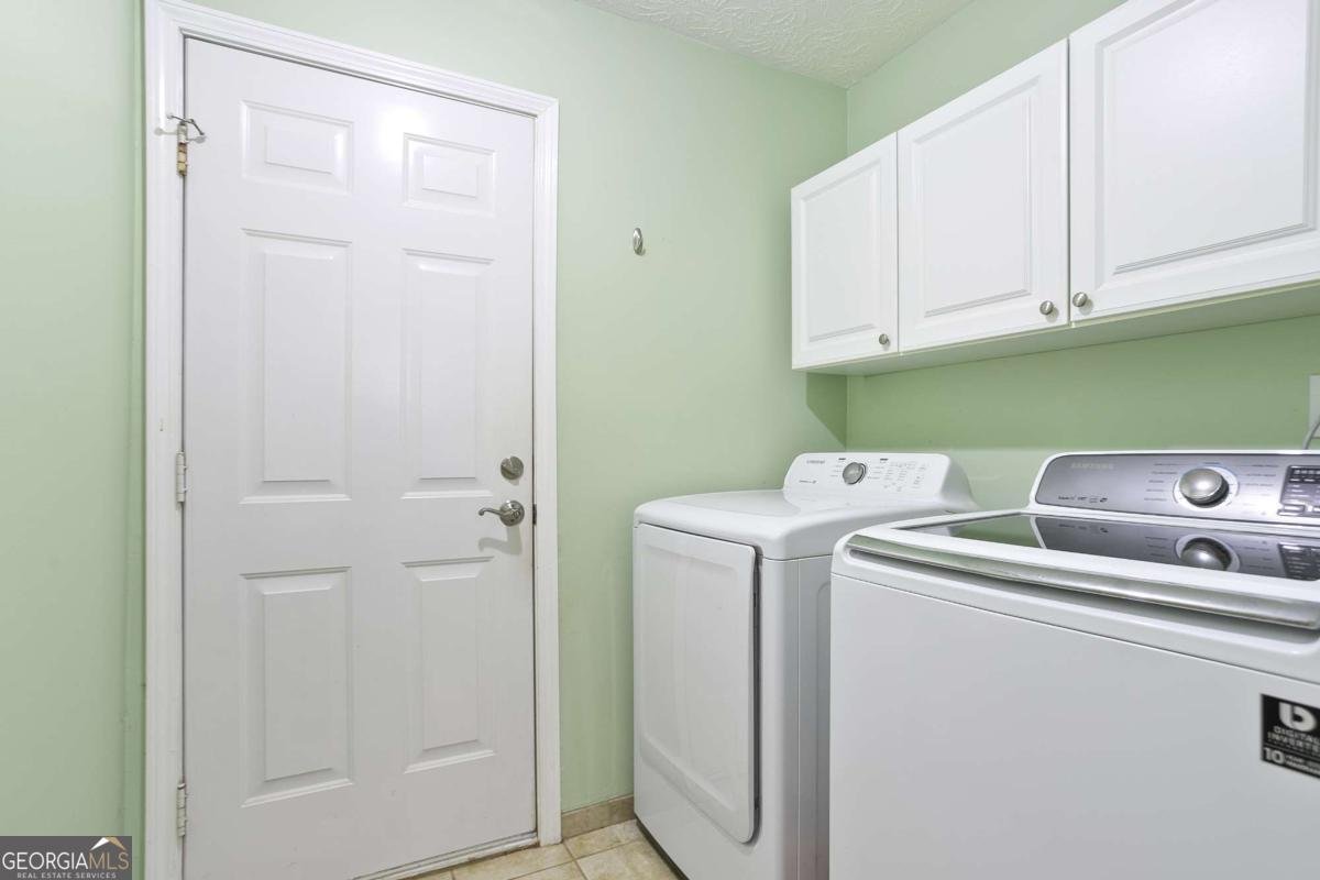 174 Saint Georges Court Suwanee - 24