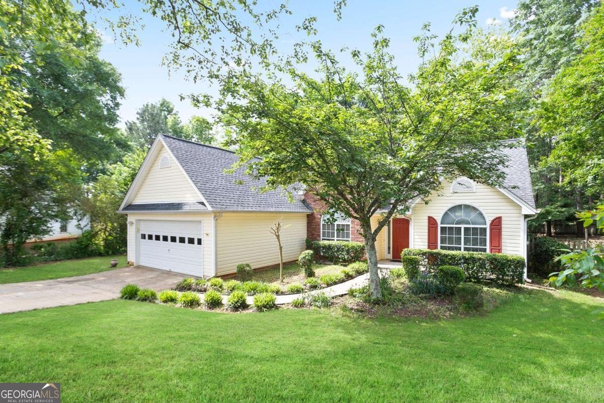 174 Saint Georges Court Suwanee - 3