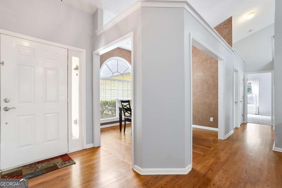 174 Saint Georges Court Suwanee - 6