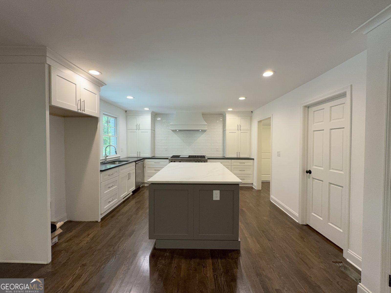 1892 Mercedes Court Atlanta - 10
