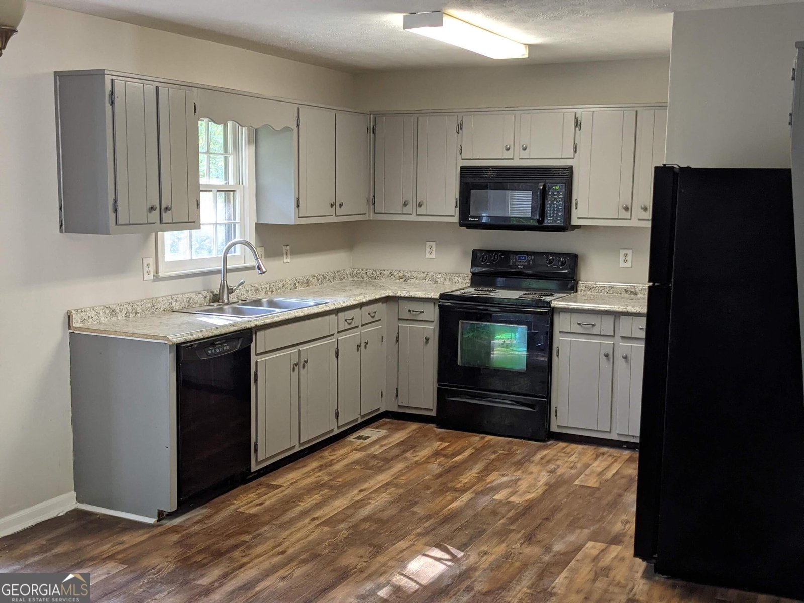 135 Beverly Park Court Newnan - 2