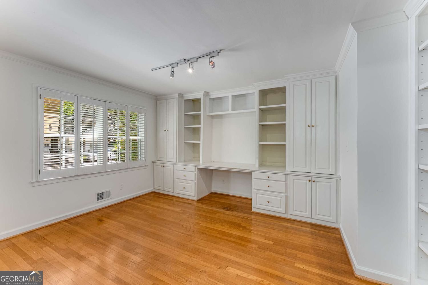 2517 Birchwood Drive Atlanta - 25