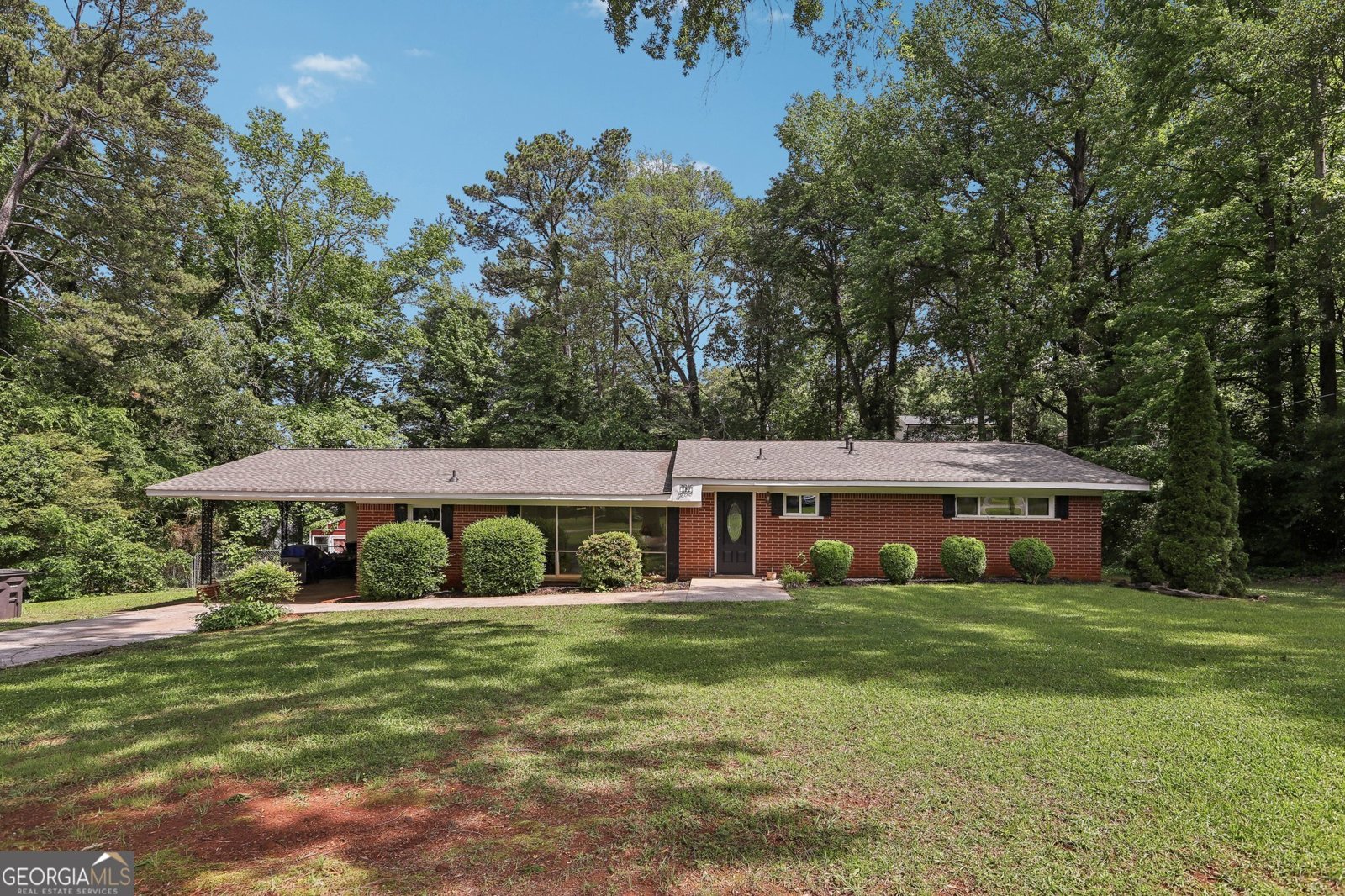 112 Pioneer Trail Cartersville - 1