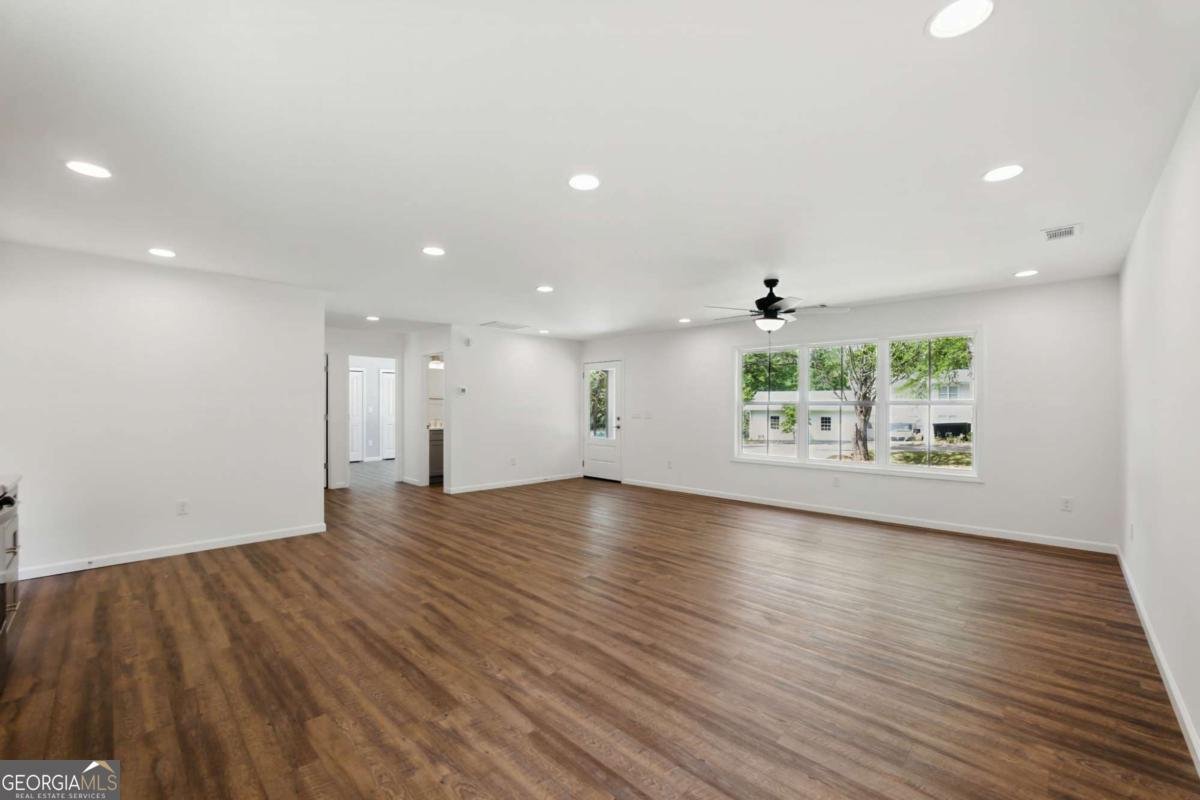 8091 Beachwood Drive Murrayville - 9