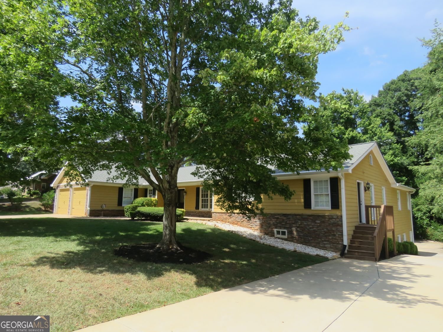 2460 Due West Circle Kennesaw - 75