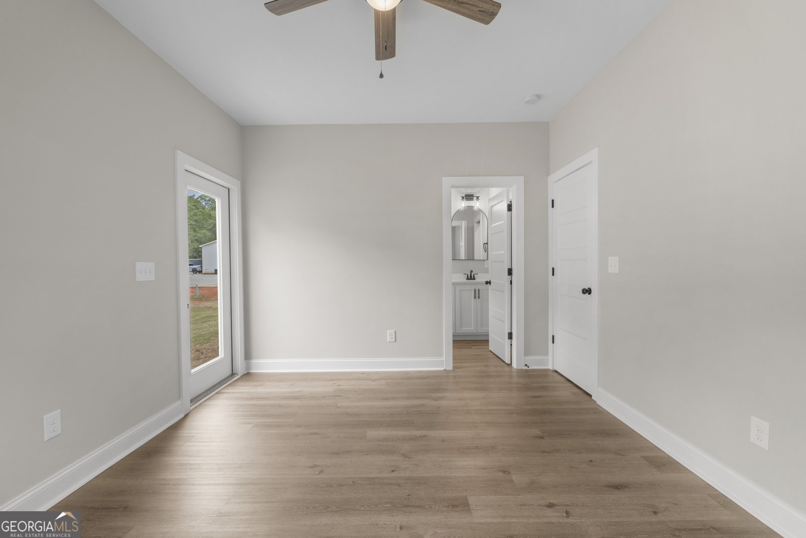 304 Burns Avenue Pine Mountain - 14