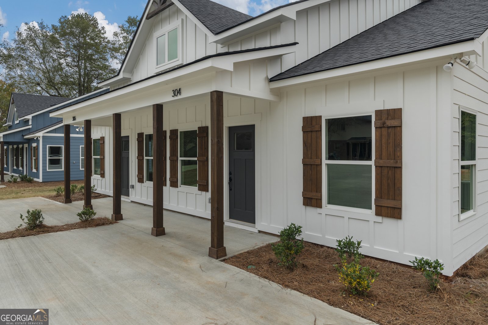304 Burns Avenue Pine Mountain - 3