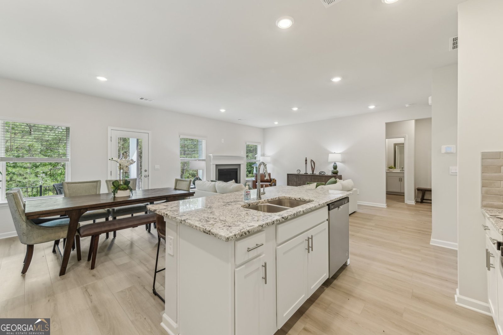 16 Proust Circle Dallas - 18
