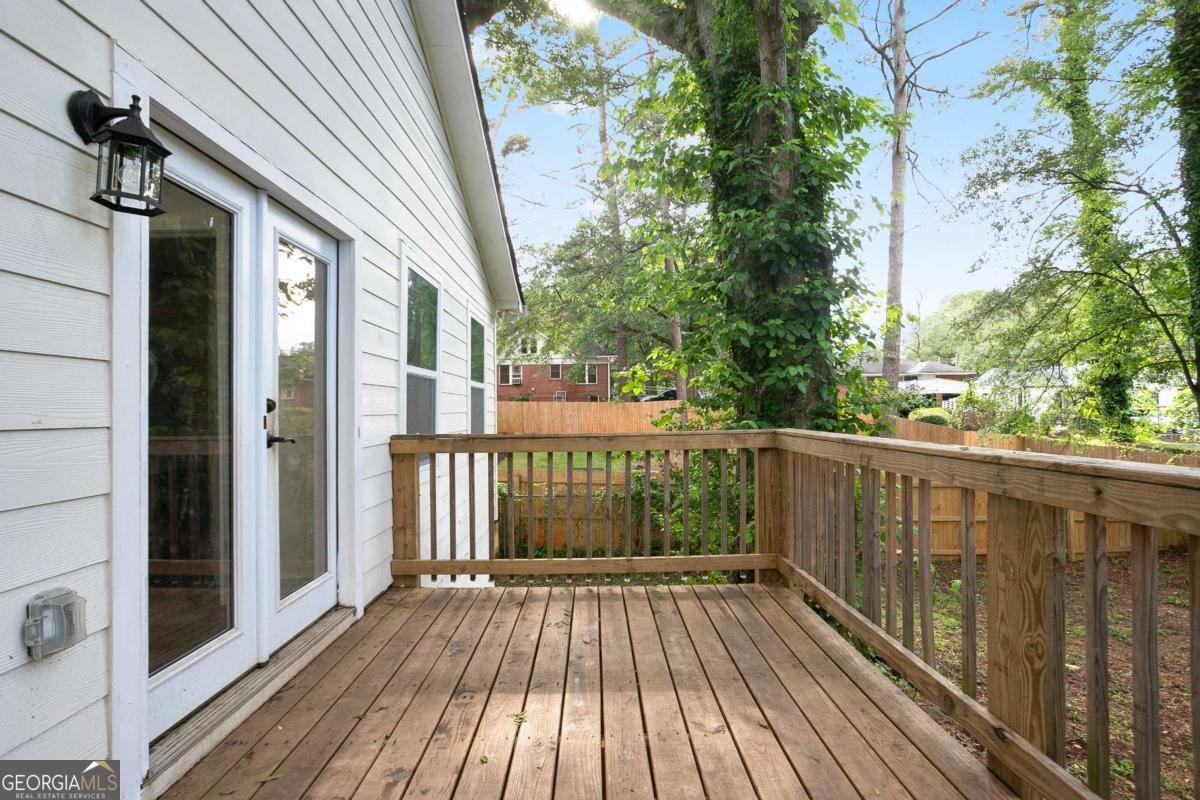 1285 Avon Avenue Atlanta - 17