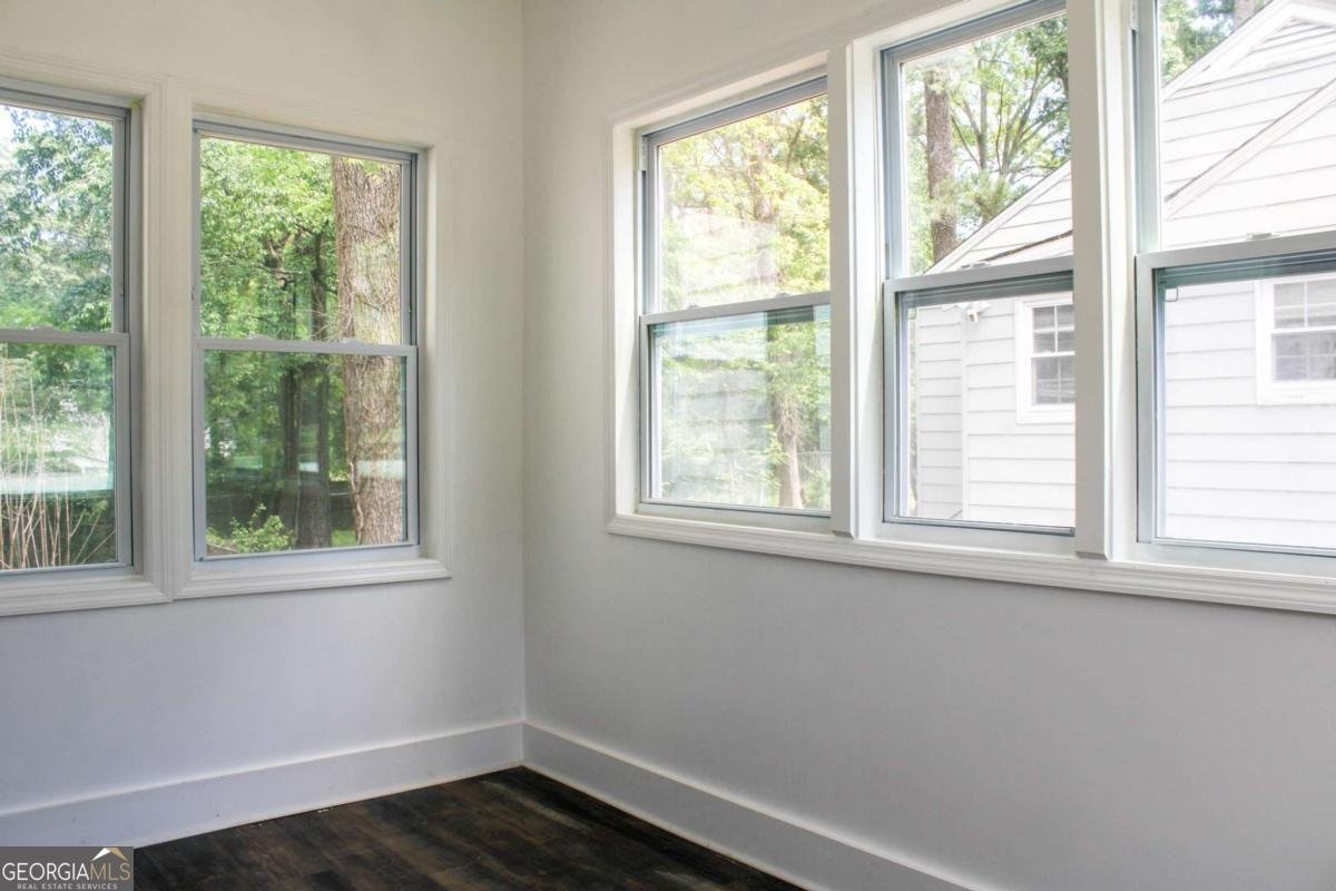 1285 Avon Avenue Atlanta - 6