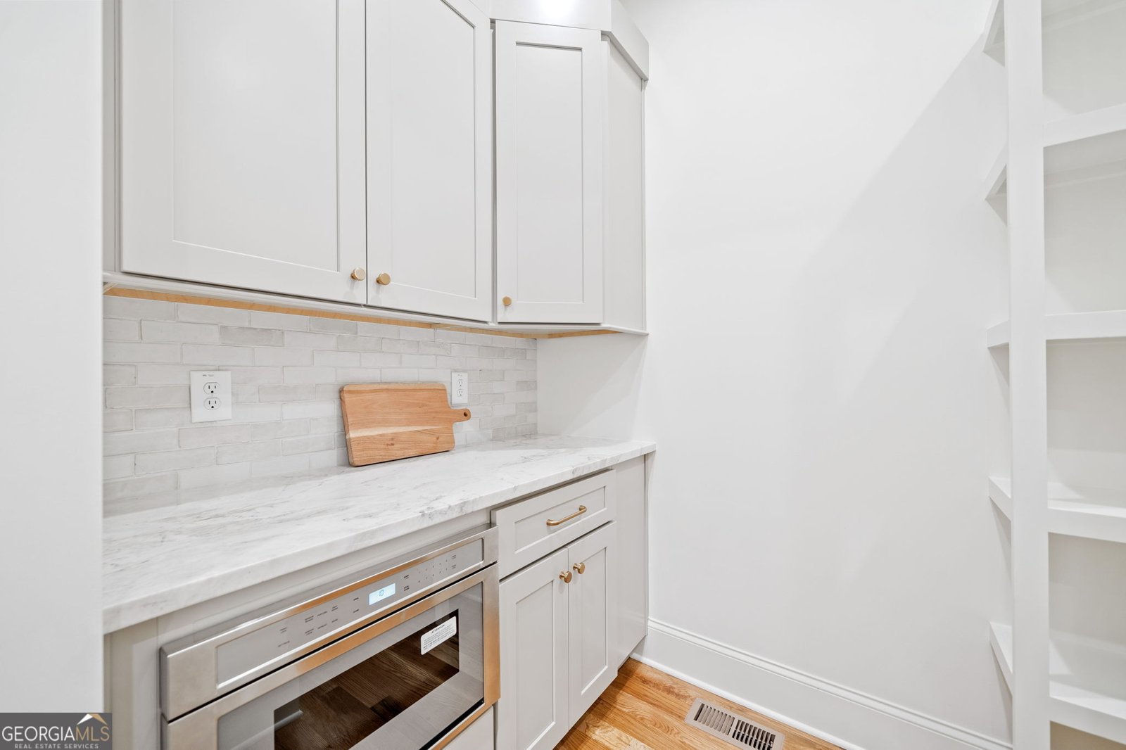 2585 Hickory Road Canton - 27