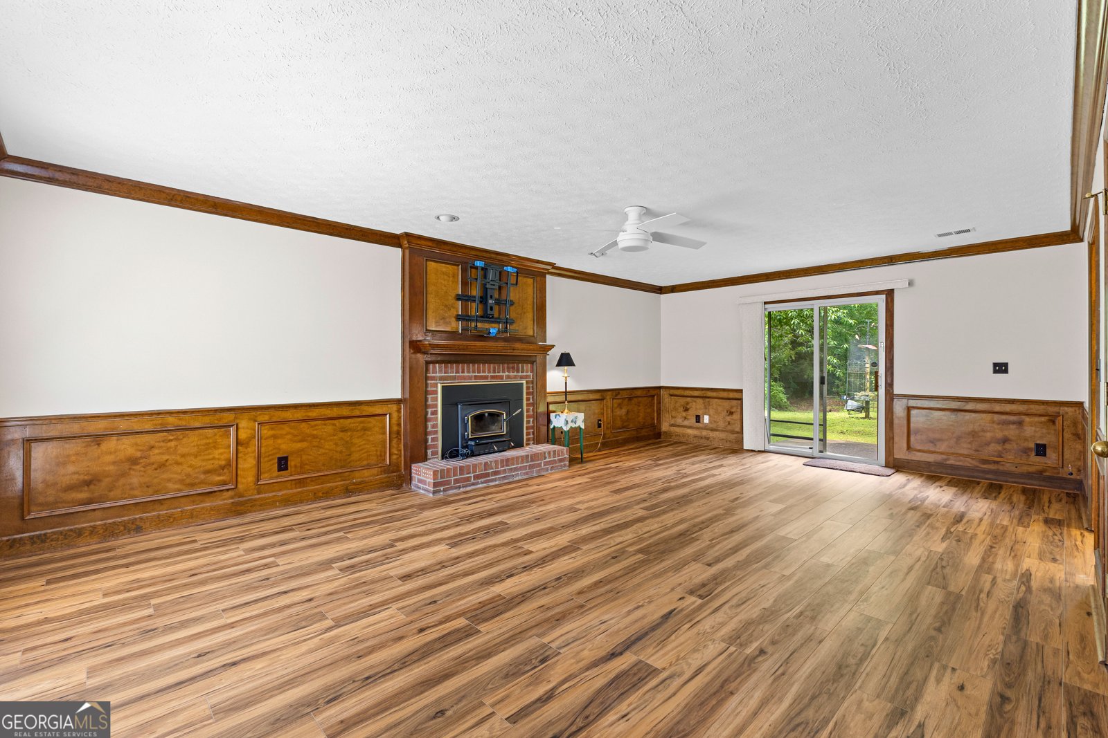 224 Claridge Curve Peachtree City - 11