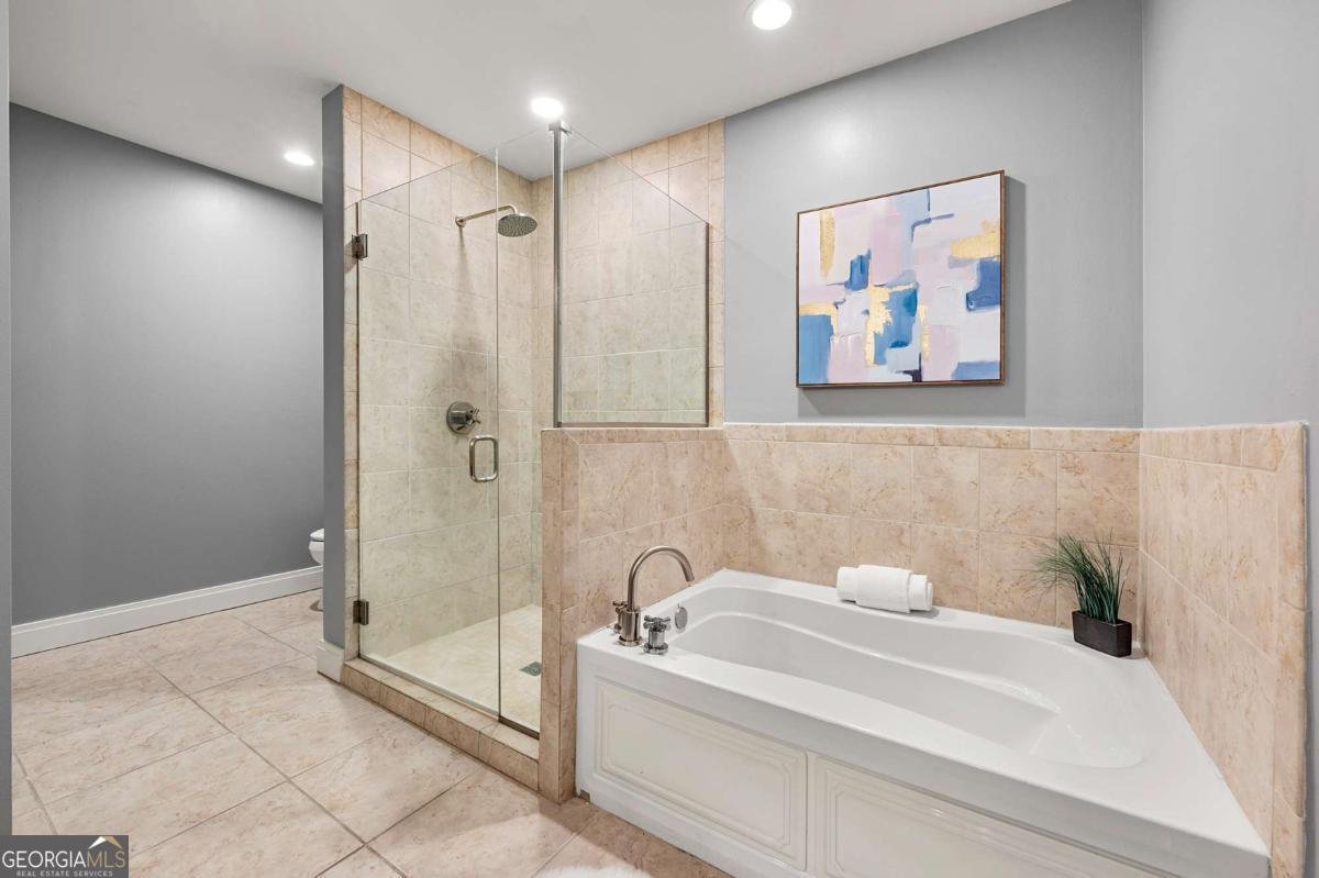 905 Juniper Street Atlanta - 10