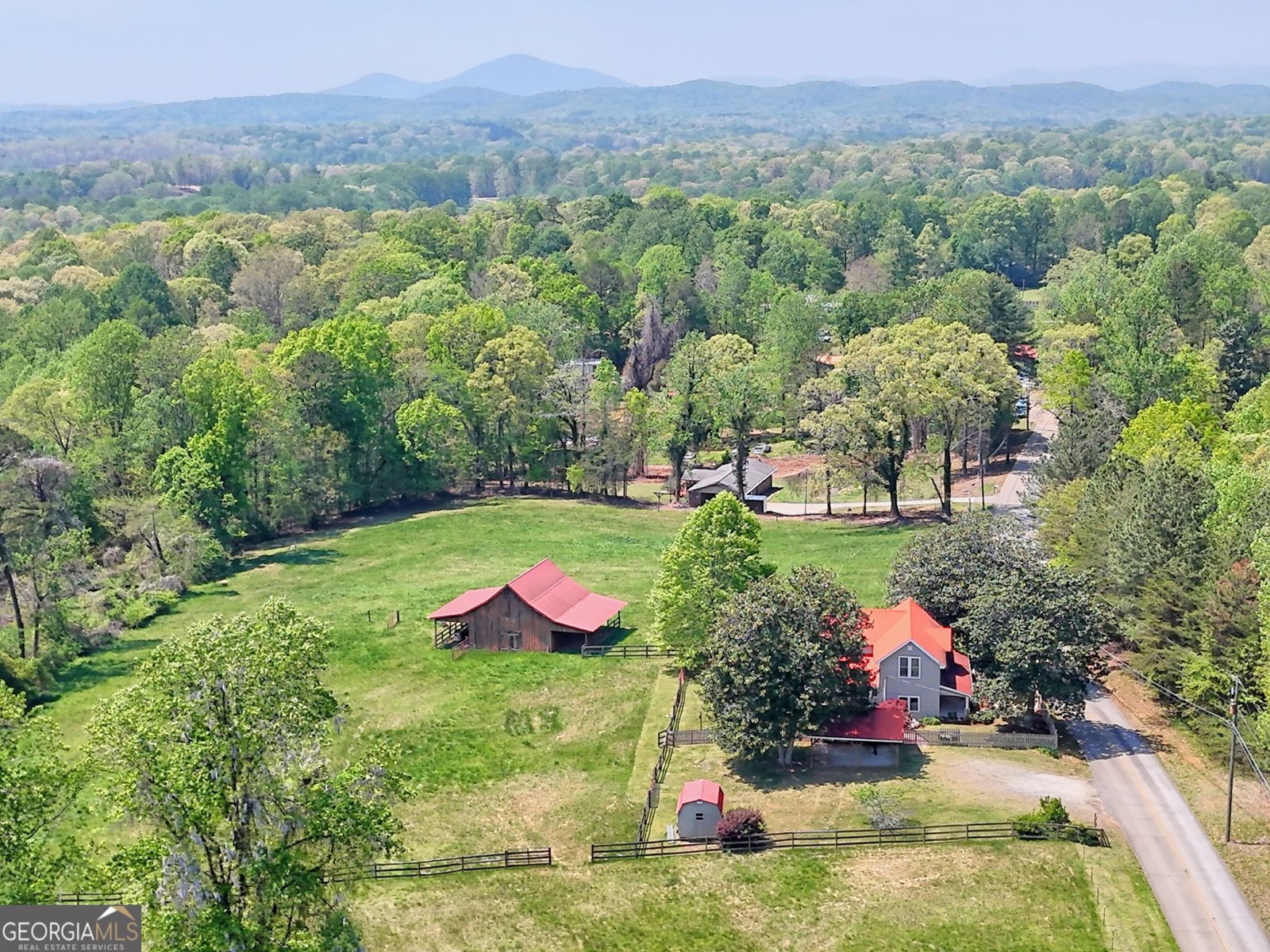 1096 Sutton Mill Road Clarkesville - 54