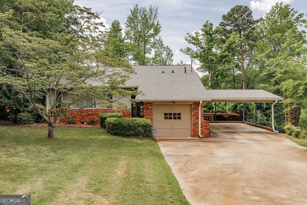 151 Wildwood Drive Elberton - 1