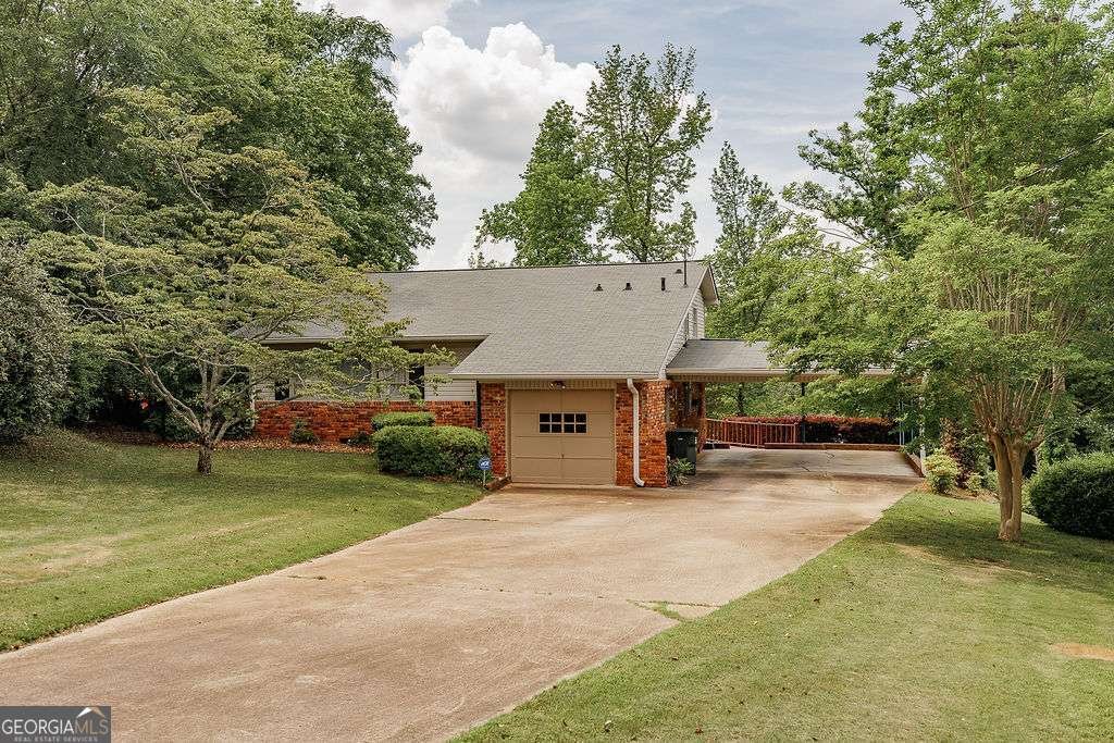 151 Wildwood Drive Elberton - 3