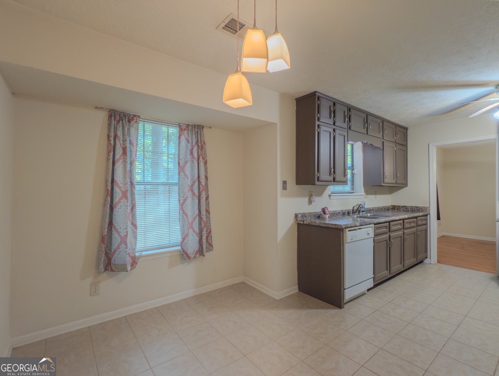 5334 Post Road Pass Stone Mountain - 14