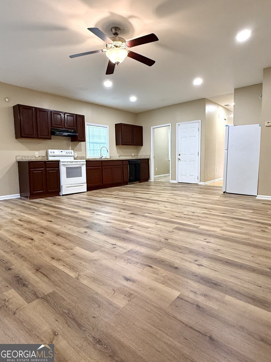 4831 Oak Path Stone Mountain - 5