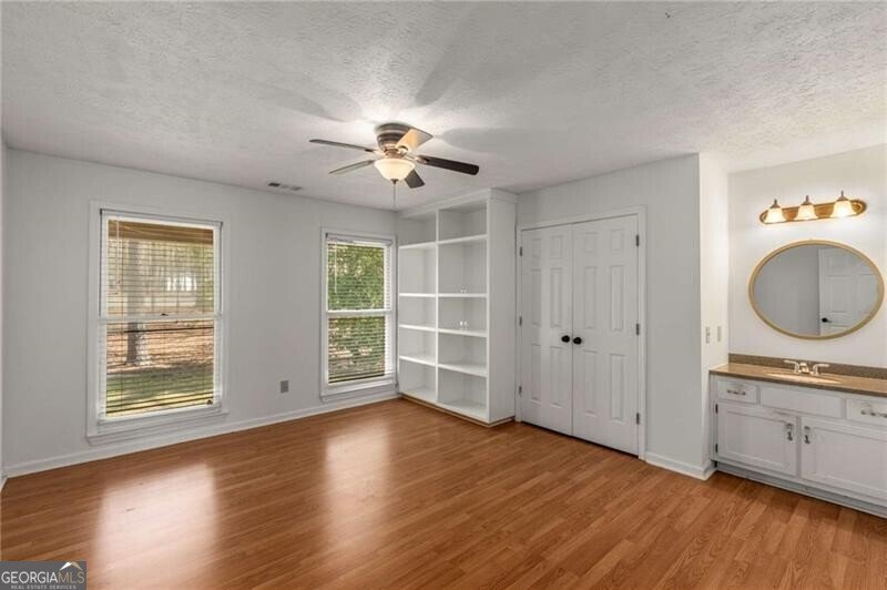 100 Hall Place Fayetteville - 5