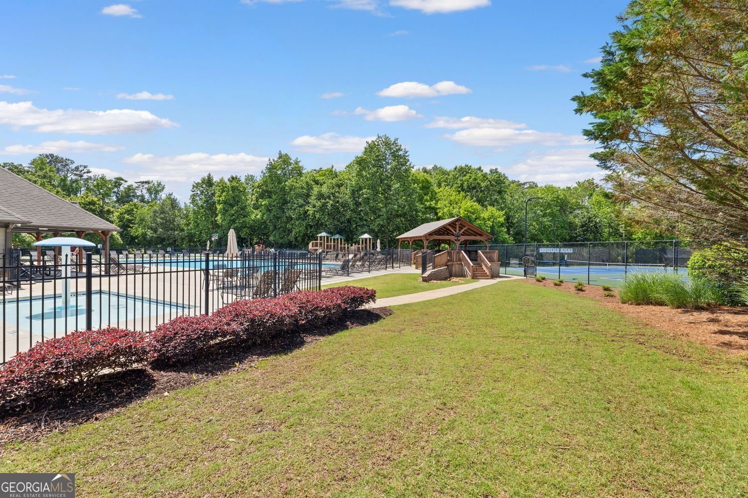 5415 Fieldfreen Drive Cumming - 41