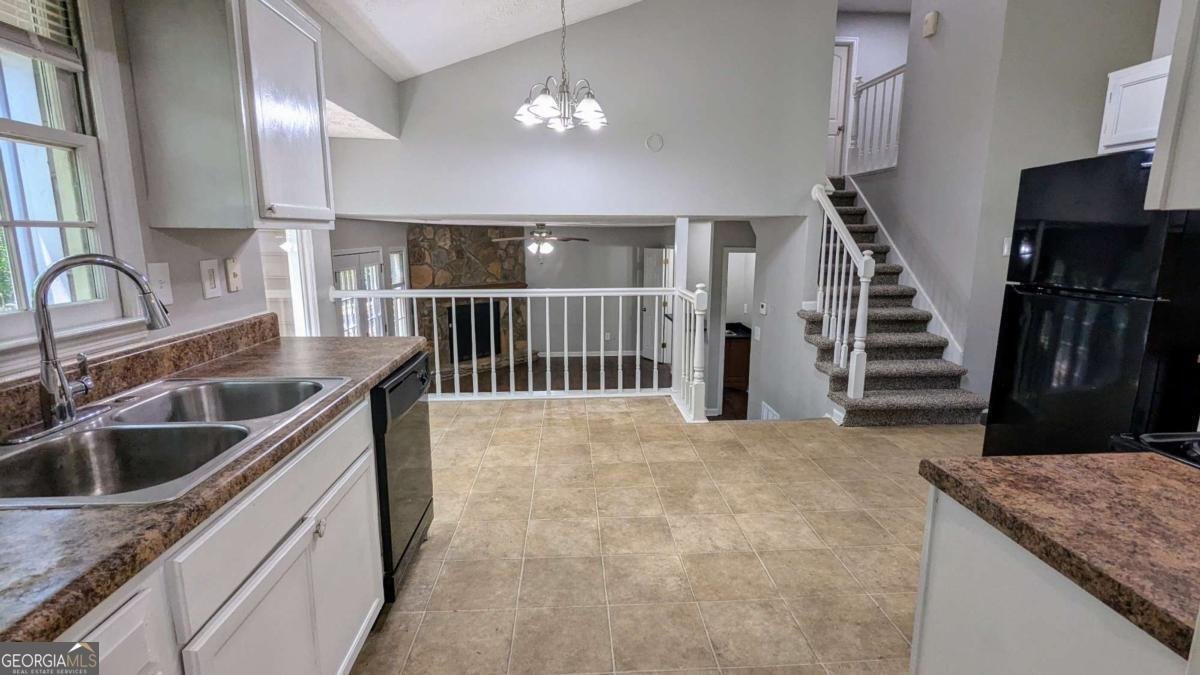4827 Wyndam Drive Stone Mountain - 5