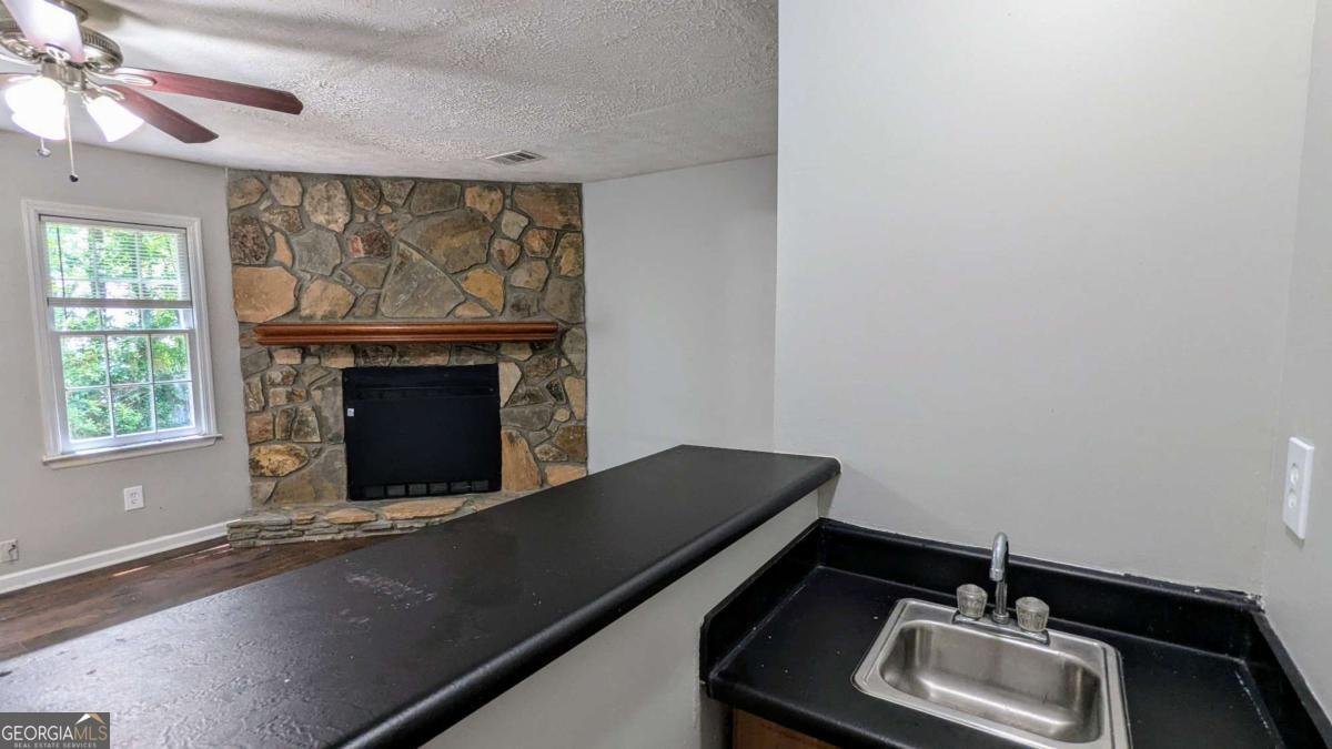 4827 Wyndam Drive Stone Mountain - 9