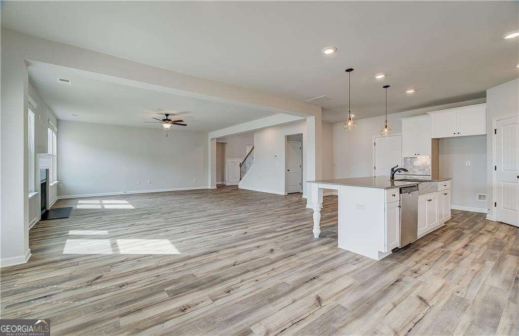 242 Linford Drive Locust Grove - 19