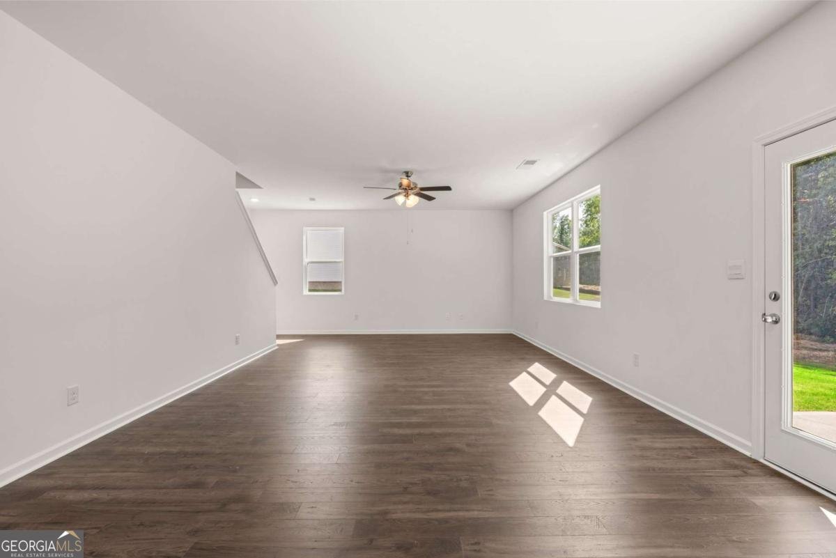 1591 Oakbrook Pond Place Dacula - 30