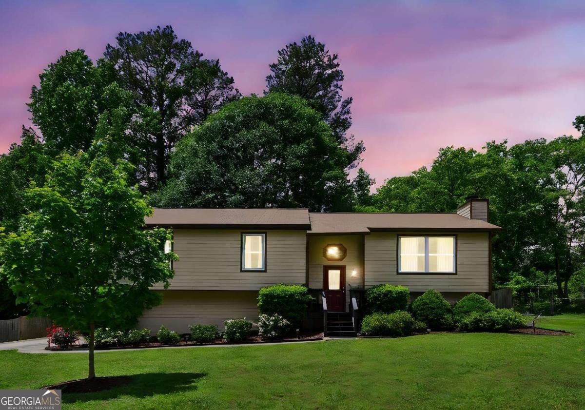 4192 Alaina Circle Austell - 33