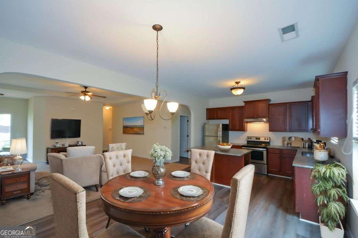 2671 Calvary Drive Hampton - 37