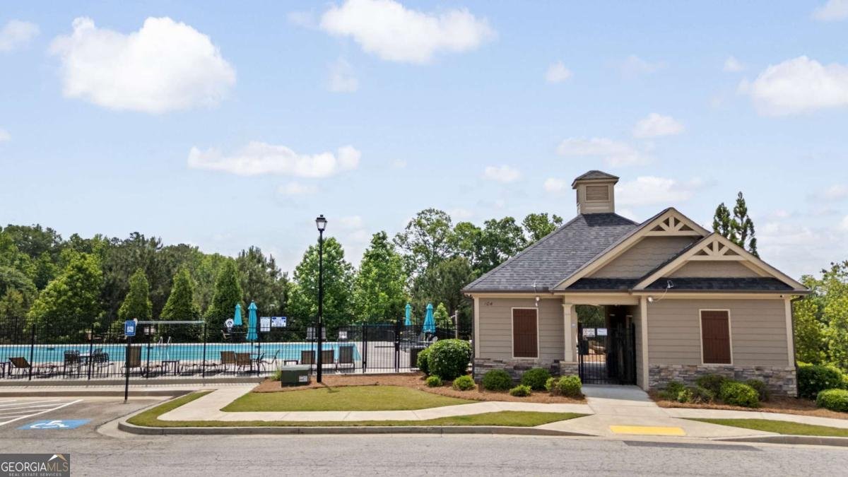 2046 Yvette Way Braselton - 48