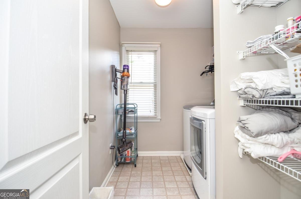 521 Mirramont Place Woodstock - 44