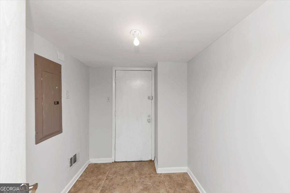 3900 Bressler Circle Decatur - 24