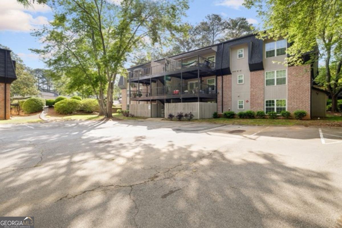 305 Winding River Village Drive Atlanta - 28