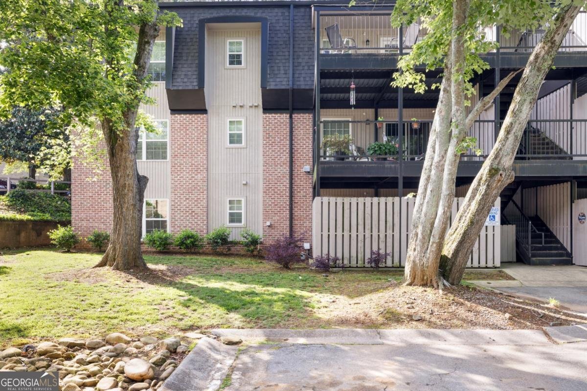 305 Winding River Village Drive Atlanta - 30