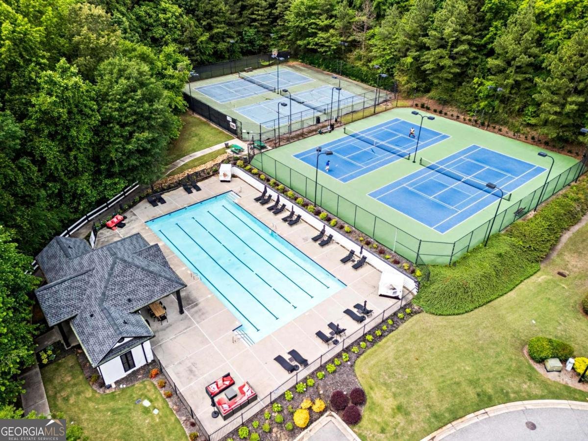 4910 Longcourt Trace Atlanta - 31