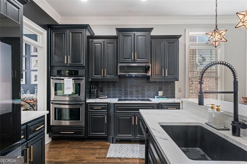 1525 CAMDEN COVE Drive Cumming - 11