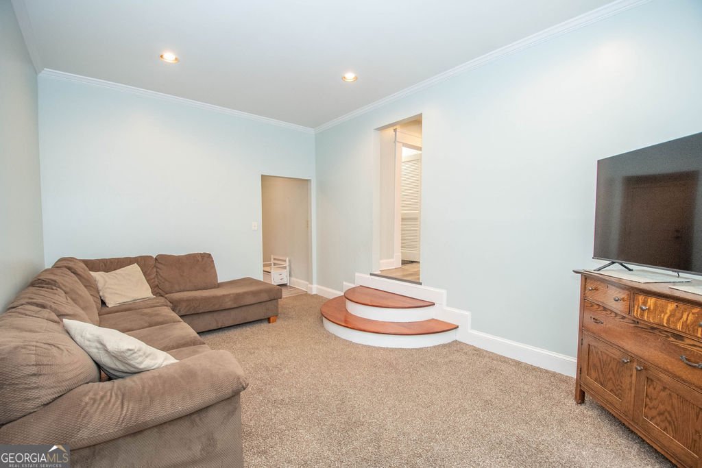 105 Greenfield Circle Fayetteville - 37