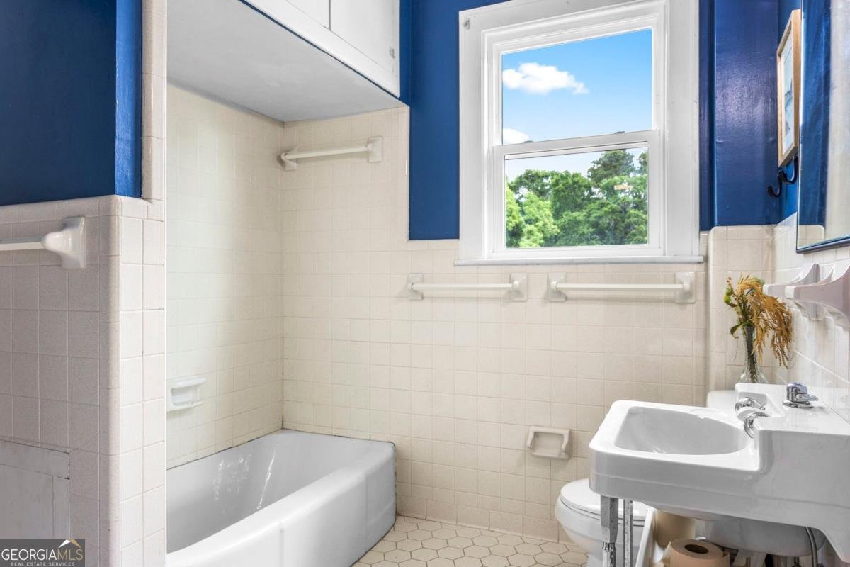 297 Old Louisville Road Newington - 36
