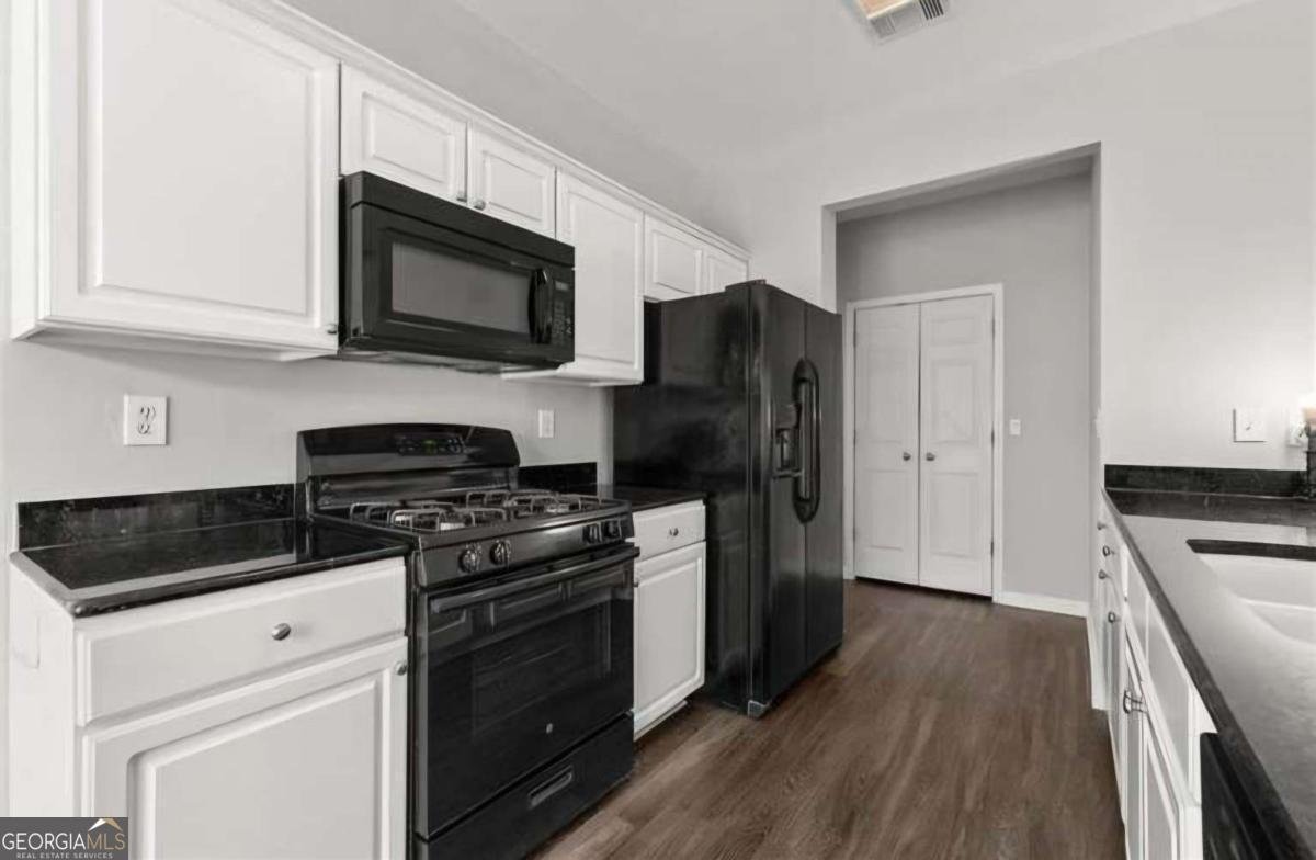 6005 Pattingham Drive Roswell - 6