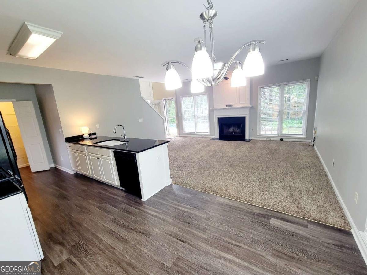 6005 Pattingham Drive Roswell - 8