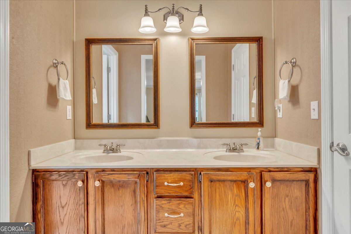103 Leconte Warner Robins - 49
