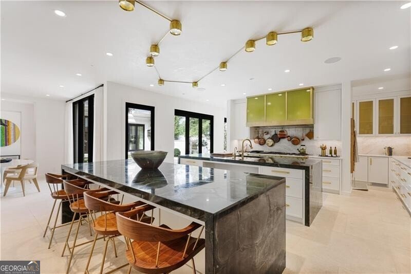 1 Habersham Way Atlanta - 19