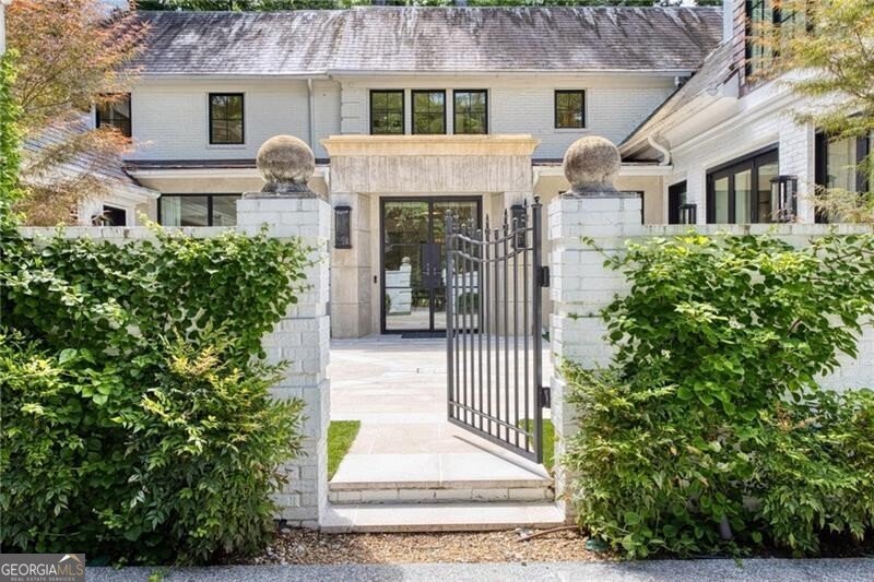 1 Habersham Way Atlanta - 2
