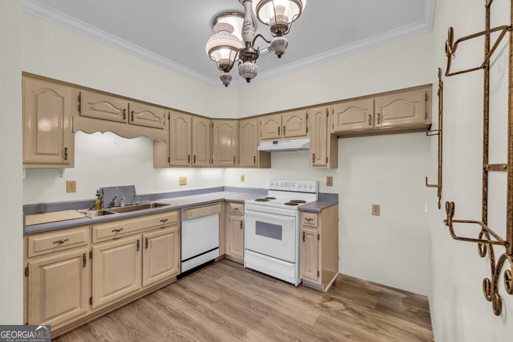 498 Old Dyer Road Hayesville - 40