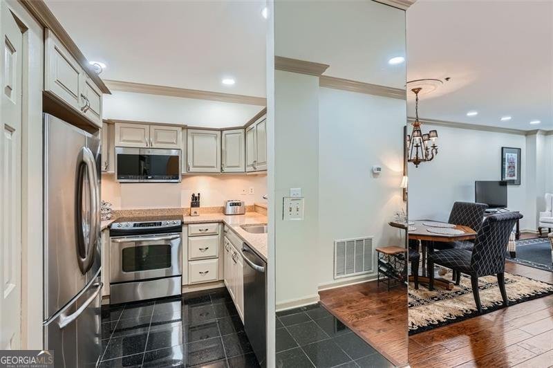 2499 Peachtree Road Atlanta - 17