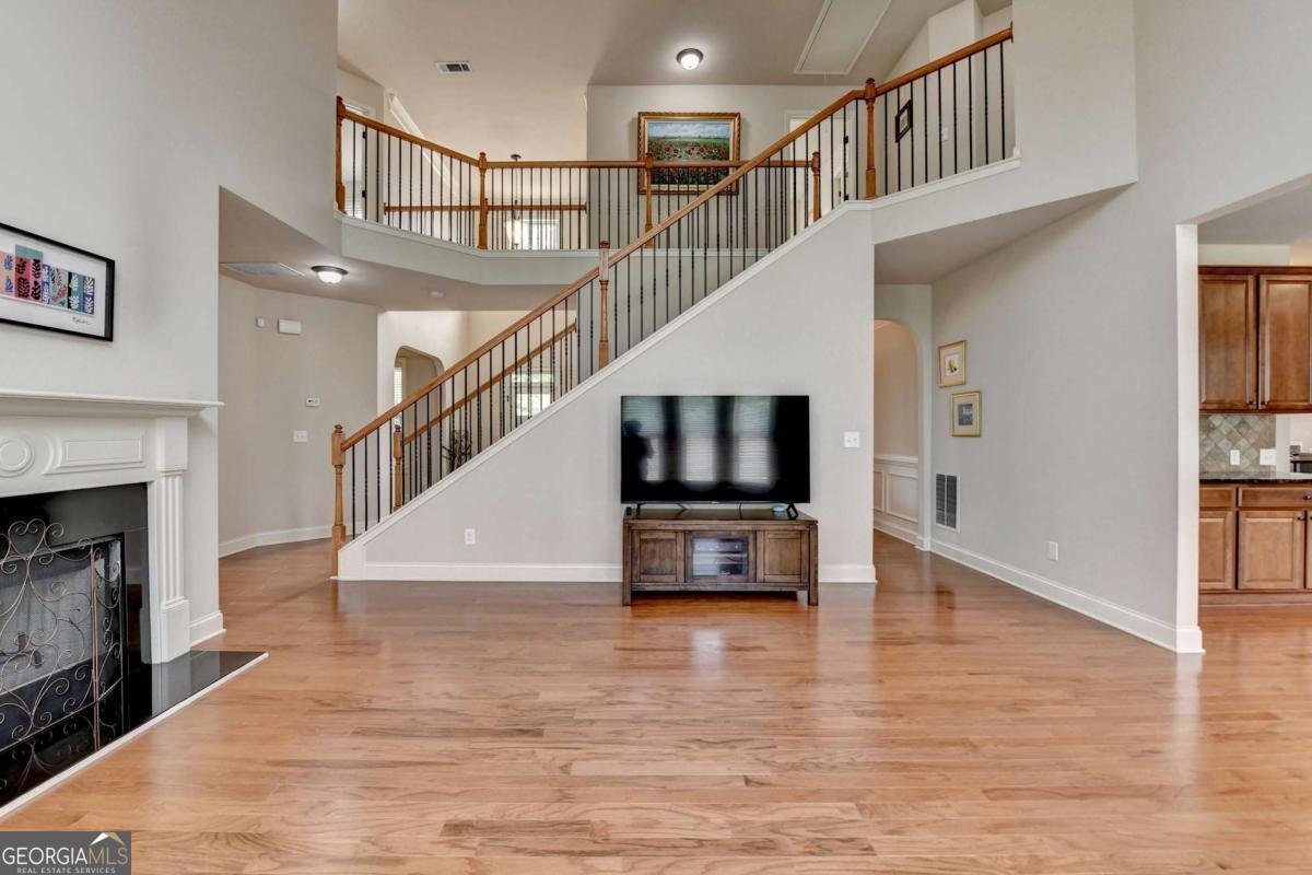 1370 Sunnys Halo Drive Suwanee - 16